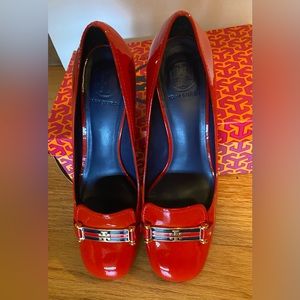 TORY BURCH Adelle Patent Calf Leather Loafer in Red SZ 9